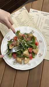 Салат с хрустящими баклажанами